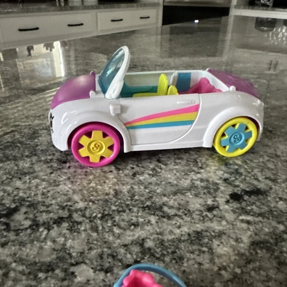 Shopkins Happy Places Rainbow Beach Convertible Rainbow‎ Car